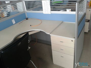 八成新辦公桌與辦公用品轉讓，低價處理，有圖有真相